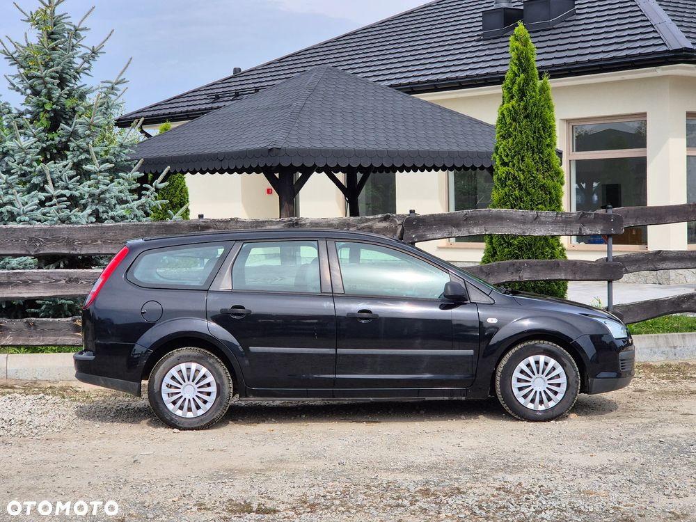 Ford Focus 1.6 Ambiente - 6