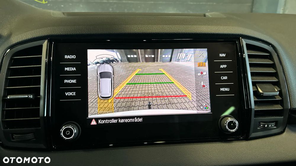 Skoda Karoq 1.5 TSI ACT Sportline DSG - 6