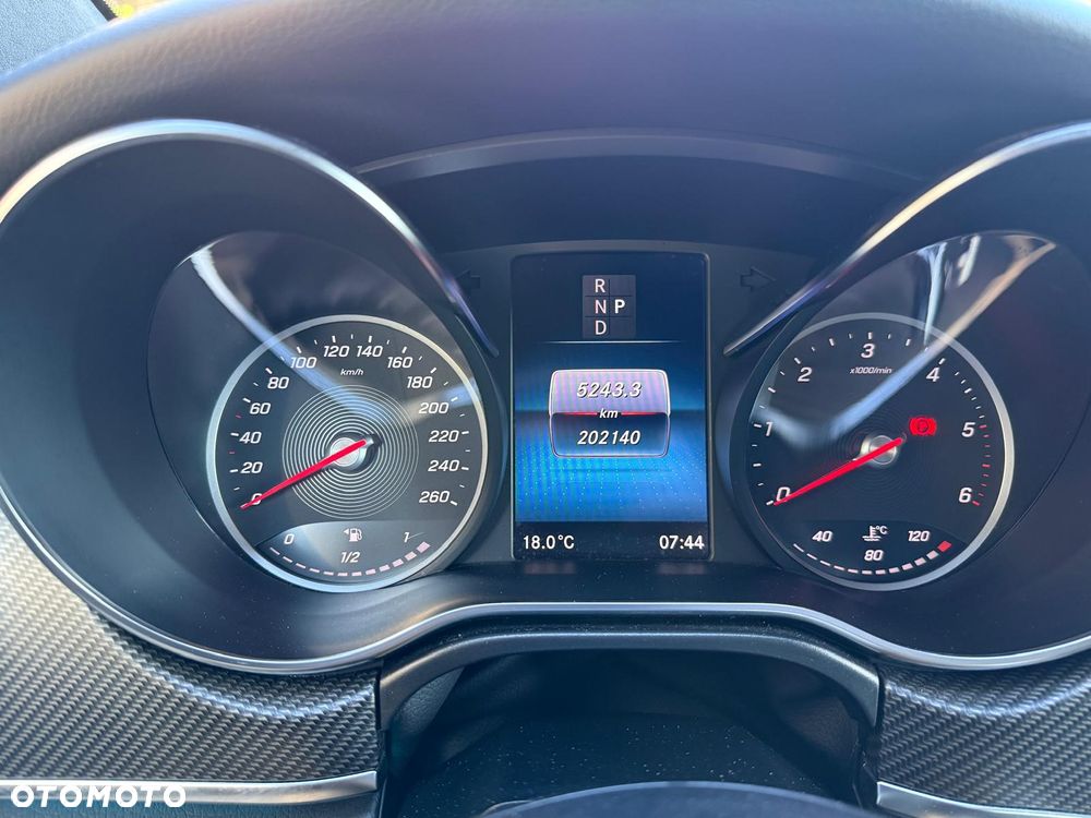 Mercedes-Benz Klasa V 300 d Exclusive 9G-Tronic (d³ugi) - 6