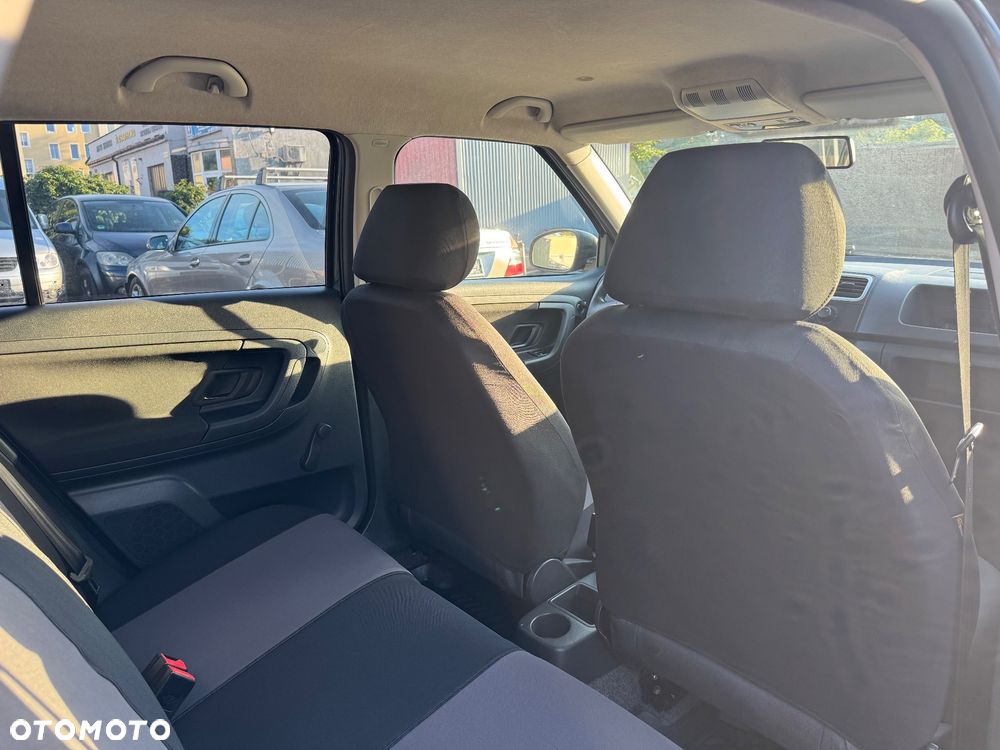 Skoda Fabia 1.2 HTP Ambiente - 21