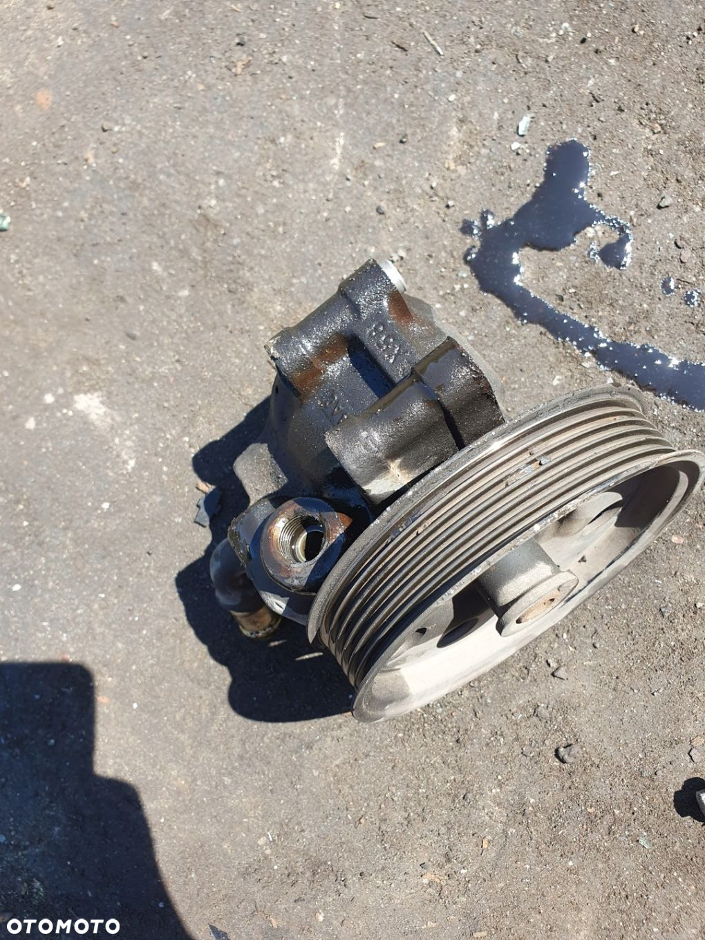 pompa wspomagania FORD FOCUS MK1 2002 LIFT 1.8 tdci diesel ORYGINAŁ - 2