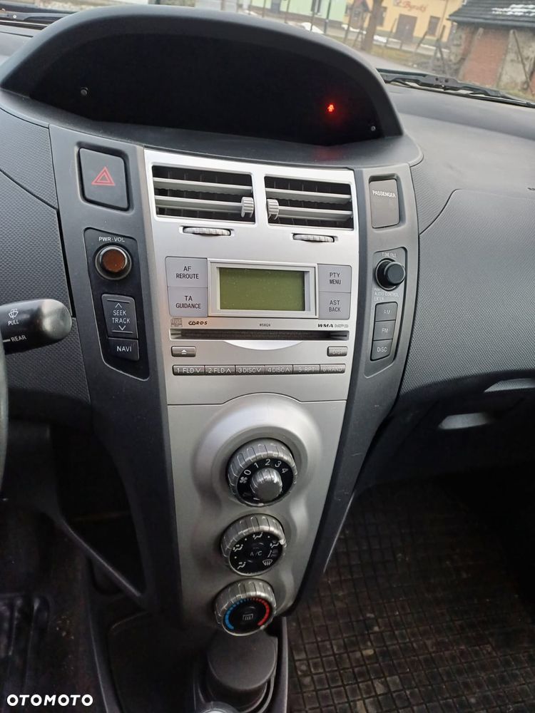 Toyota Yaris 1.4 D-4D Luna - 5