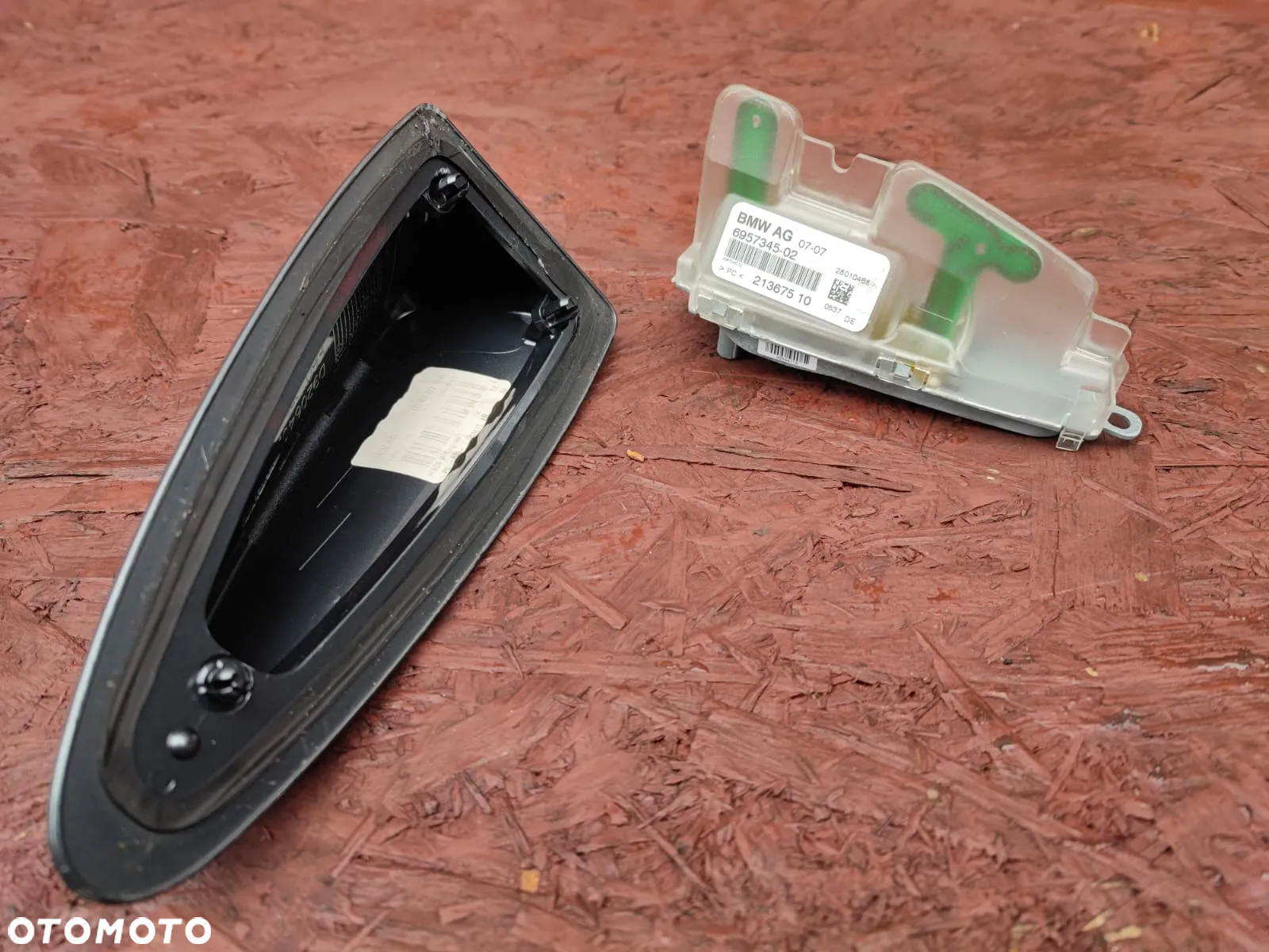 BMW E60 / E60 LCI / E61 / E61 LCI / E65 / E66. ORYGINALNA ANTENA DACHOWA / ANTENA RADIA (REKIN) +  MODUŁ RADIA O NR: 6 957 345 / 6 913 288 / 0 306 034 / 0 399 273 OEM. SPRAWNA W 100%. - 4