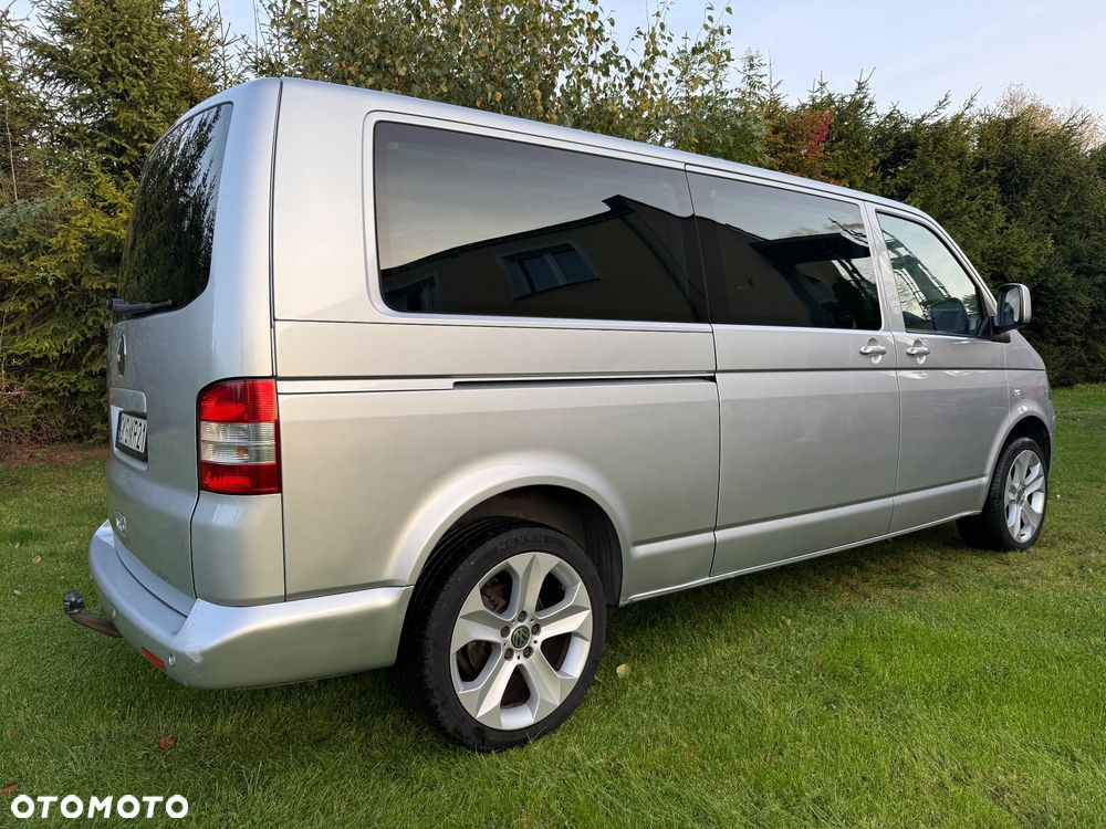 Volkswagen Caravelle - 24