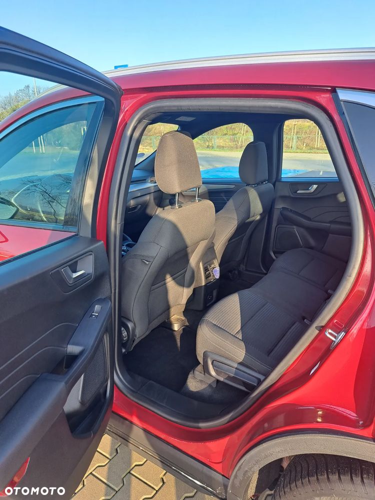 Ford Kuga 2.5 FHEV FWD Titanium - 8