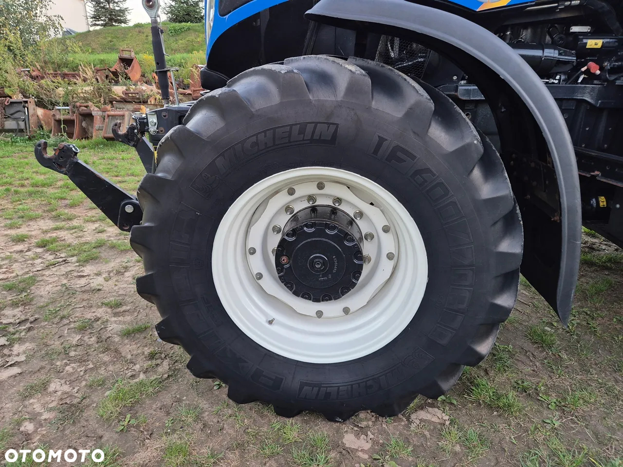 New Holland T8-300 BARDZO ŁADNY Duży traktor GPS - 11