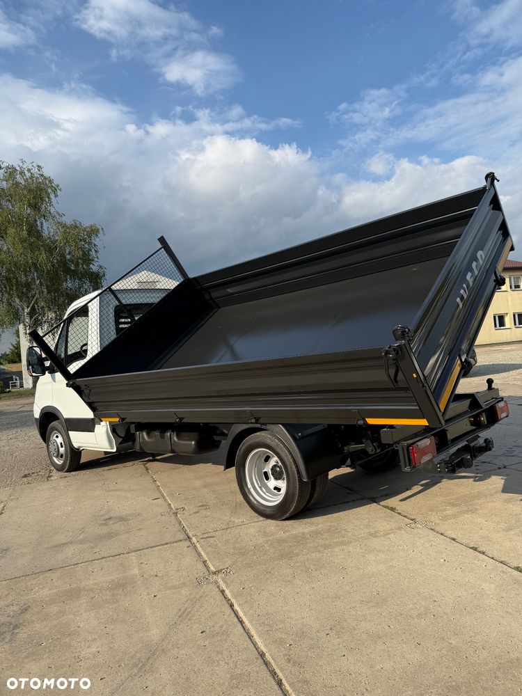 Iveco Daily - 25