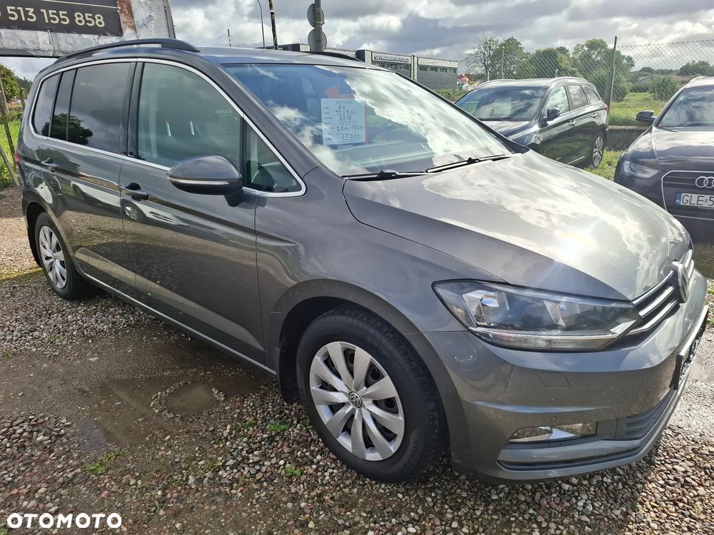 Volkswagen Touran 2.0 TDI SCR Comfortline - 3