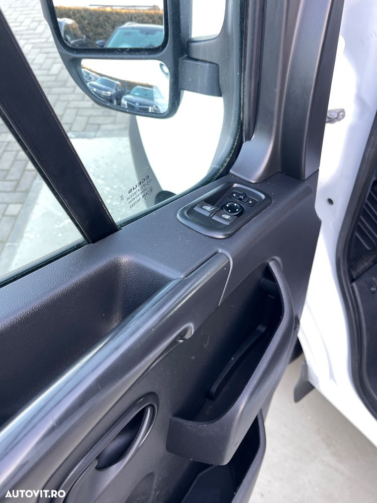 Renault Master Doka 7LOCURI - 25