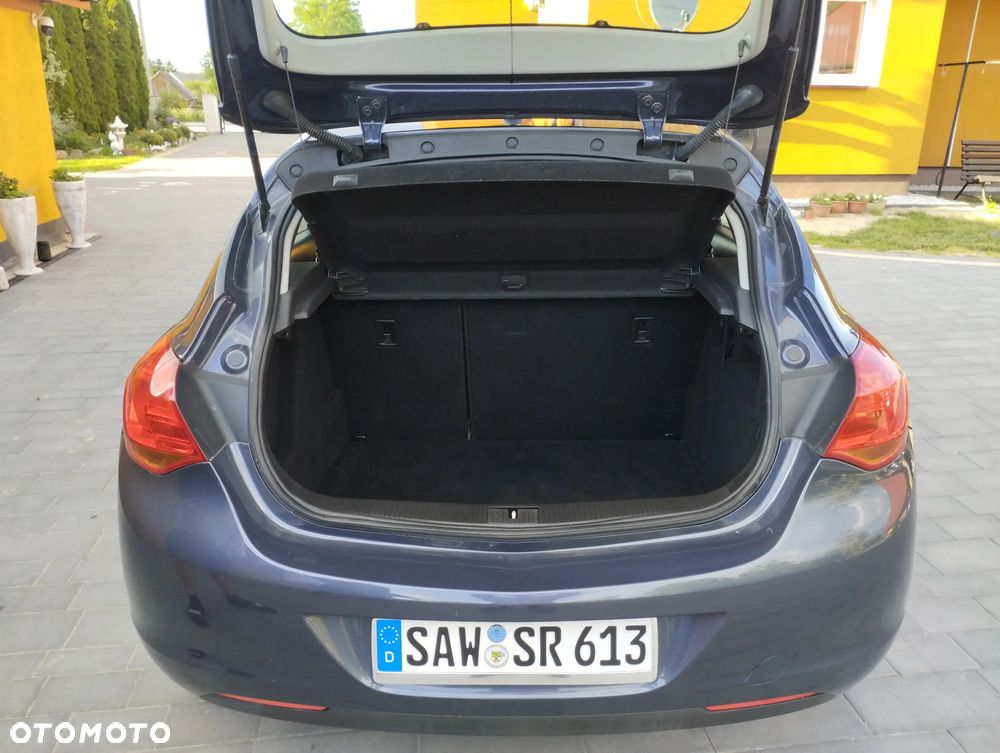 Opel Astra - 9