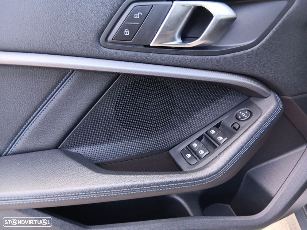 BMW 116 d Pack Desportivo M Auto - 15