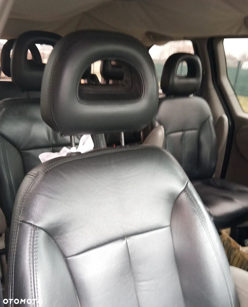 Chrysler Grand Voyager 3.3 Limited - 11