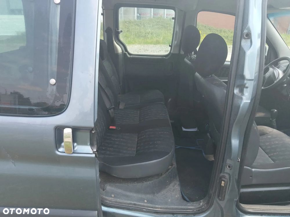 Citroën Berlingo 1.6 HDi Multispace - 12