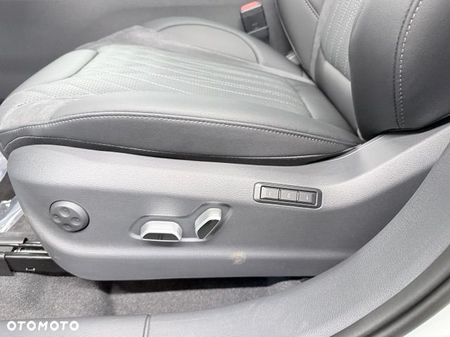 Hongqi HS5 2.0T Flagship AWD - 15