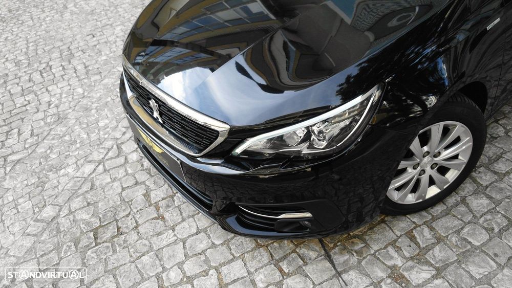 Peugeot 308 1.2 PureTech Style - 3