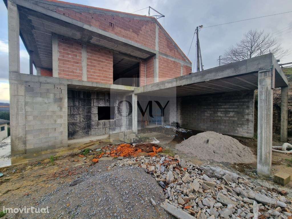 Moradias T3, em construção, Escariz, Vila Real - Grande imagem: 2/30