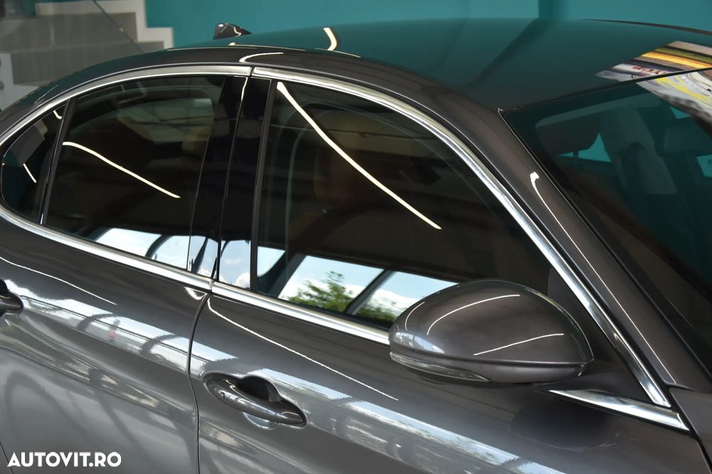 Alfa Romeo Giulia 2.2 JTDM Super - 19