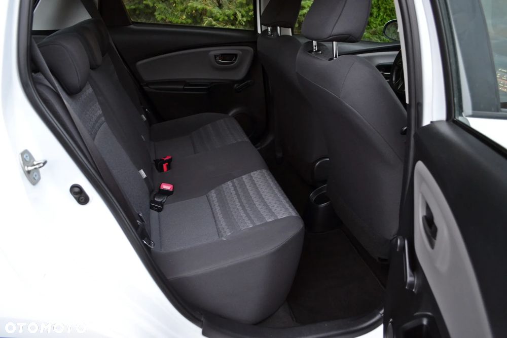 Toyota Yaris - 15