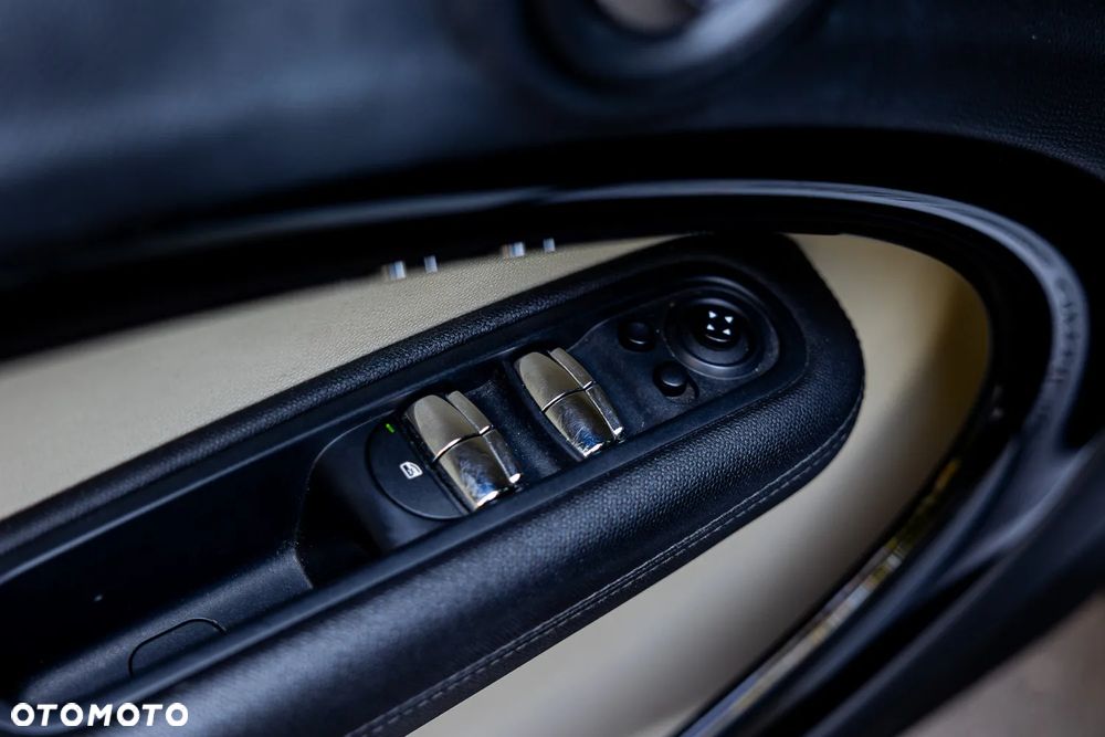 MINI Countryman - 18