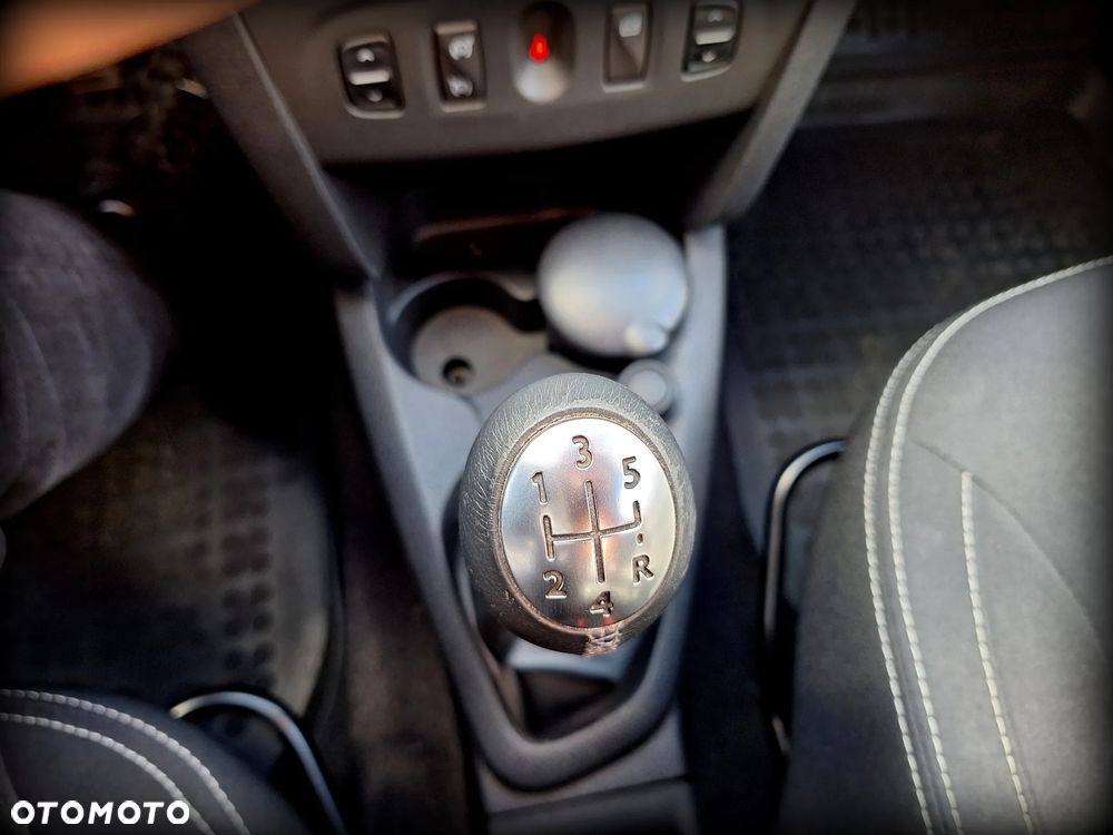 Dacia Logan 0.9 TCE Prestige S&S - 19