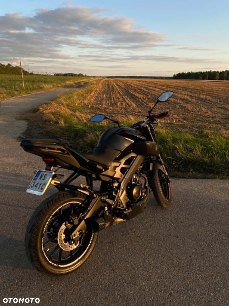 Yamaha MT - 2