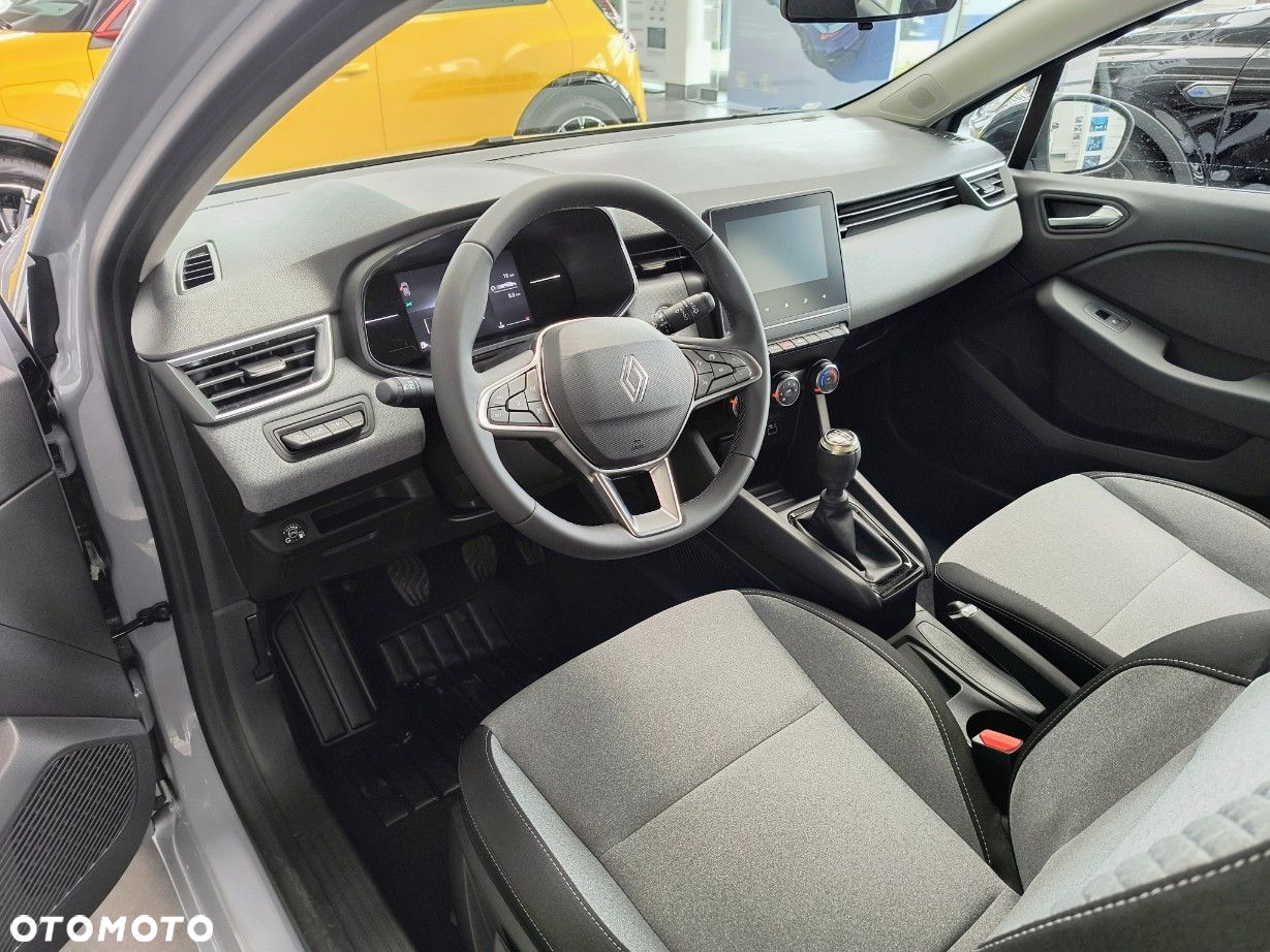Renault Clio - 7