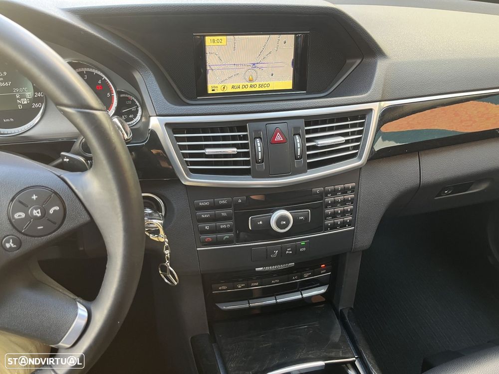 Mercedes-Benz E 250 CDI Avantgarde BE Auto. - 20