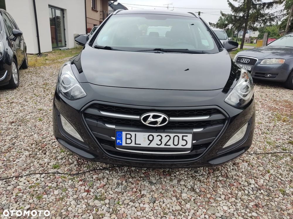 Hyundai i30 blue Kombi 1.6 GDi Passion - 2