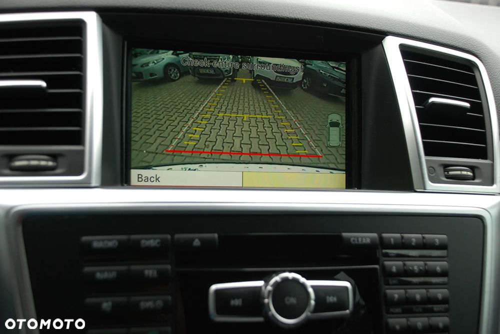 Mercedes-Benz ML 350 BlueTec 4-Matic - 25