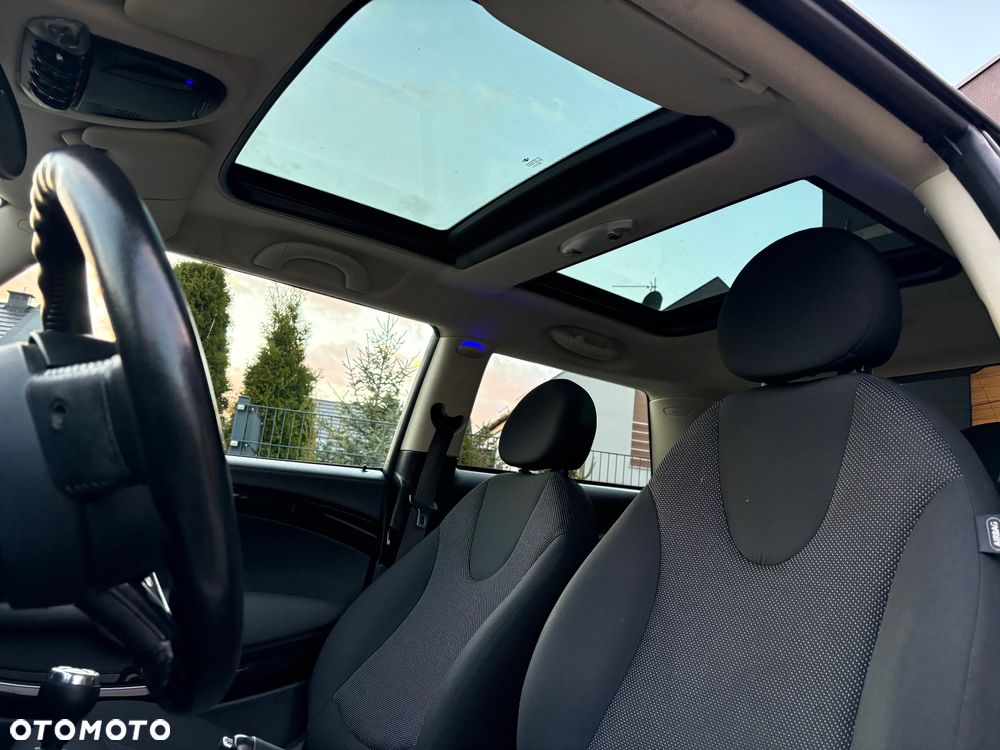 MINI ONE Brick Lane - 8