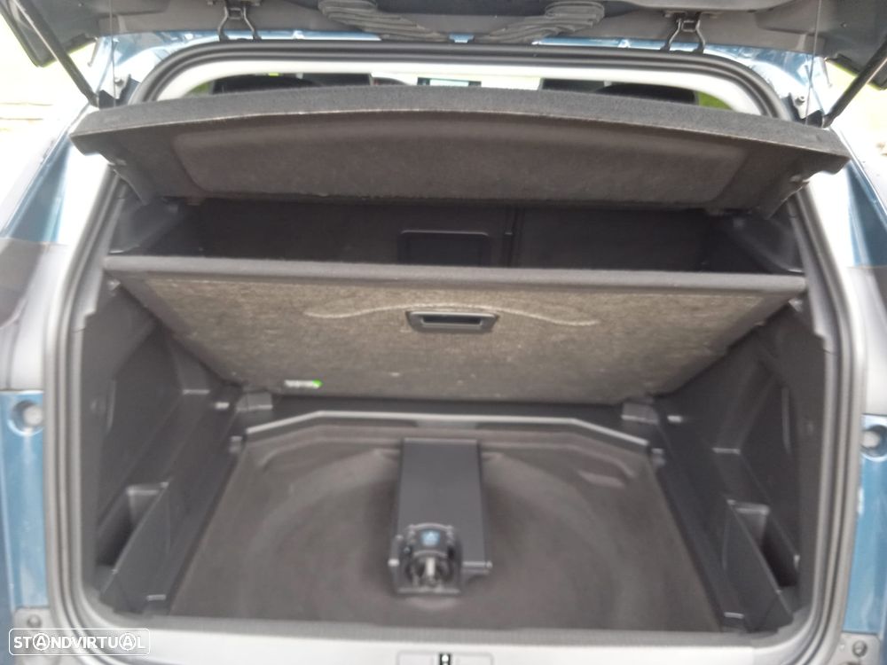 Peugeot 3008 1.2 PureTech Allure EAT8 - 51