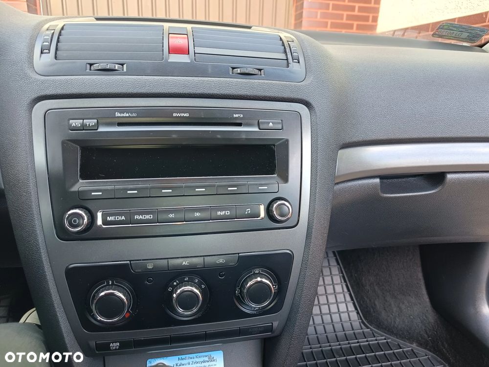 Skoda Octavia 1.6 Tour Classic - 19