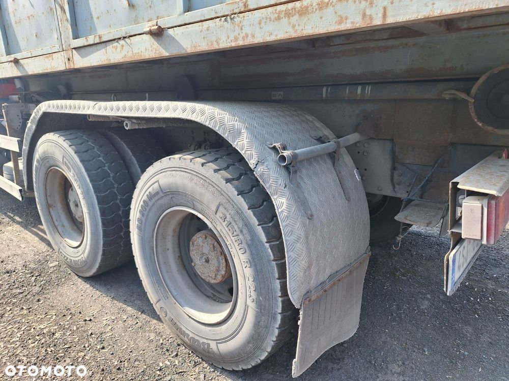 Iveco Trakker 310 6X4 + Hr Fassi F 220 - 40