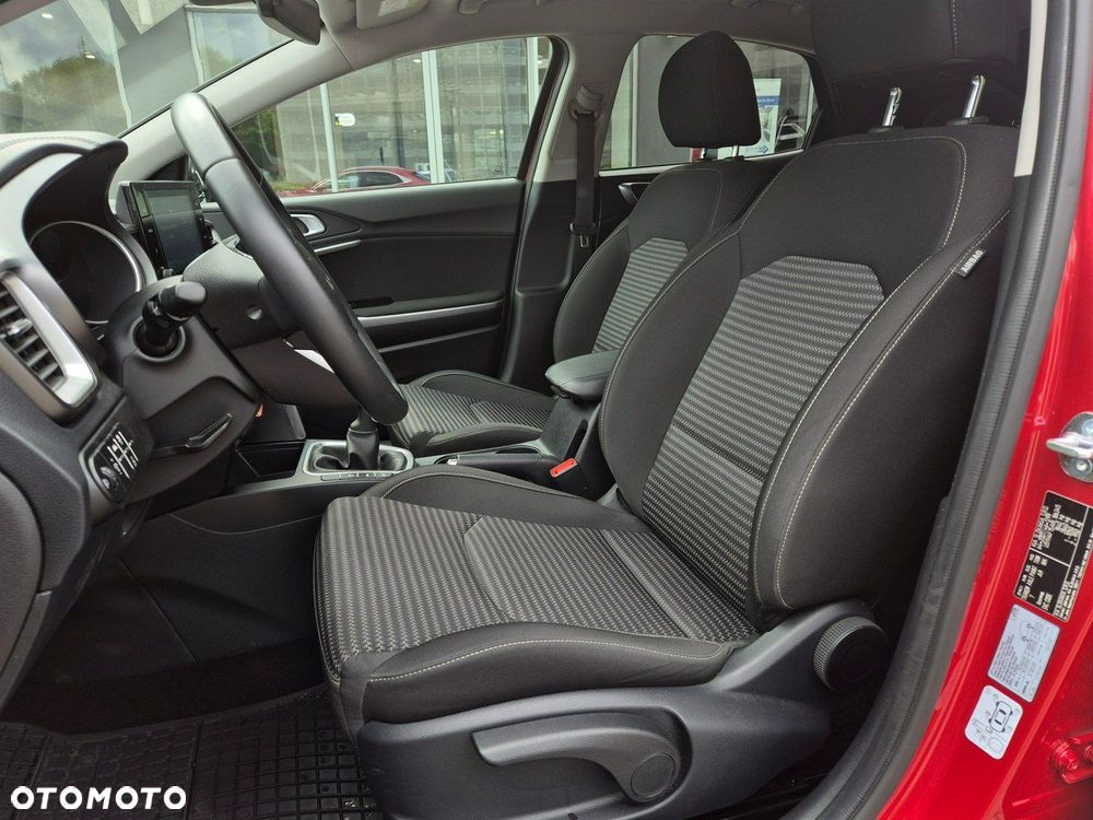 Kia XCeed - 14