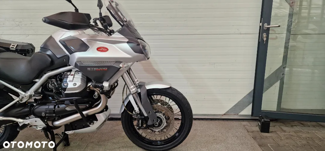 Moto Guzzi Stelvio - 17