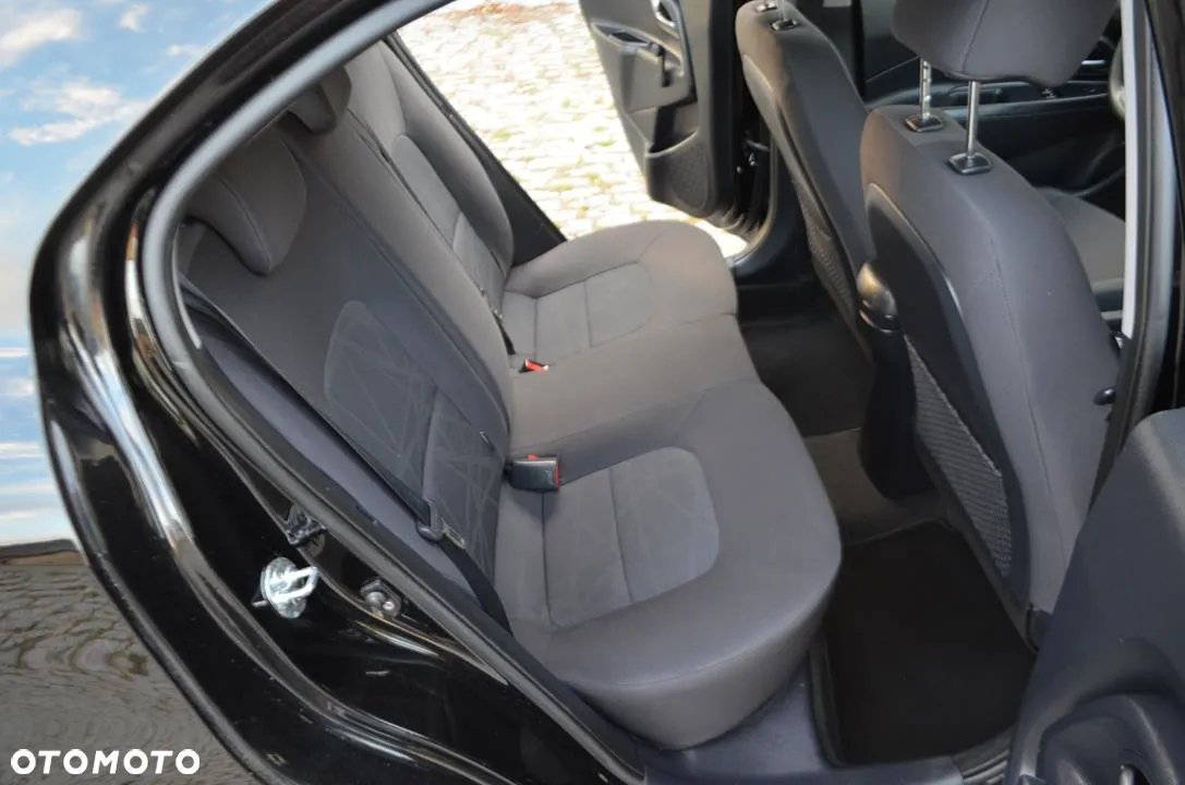 Kia Rio 1.2 Business Line - 27