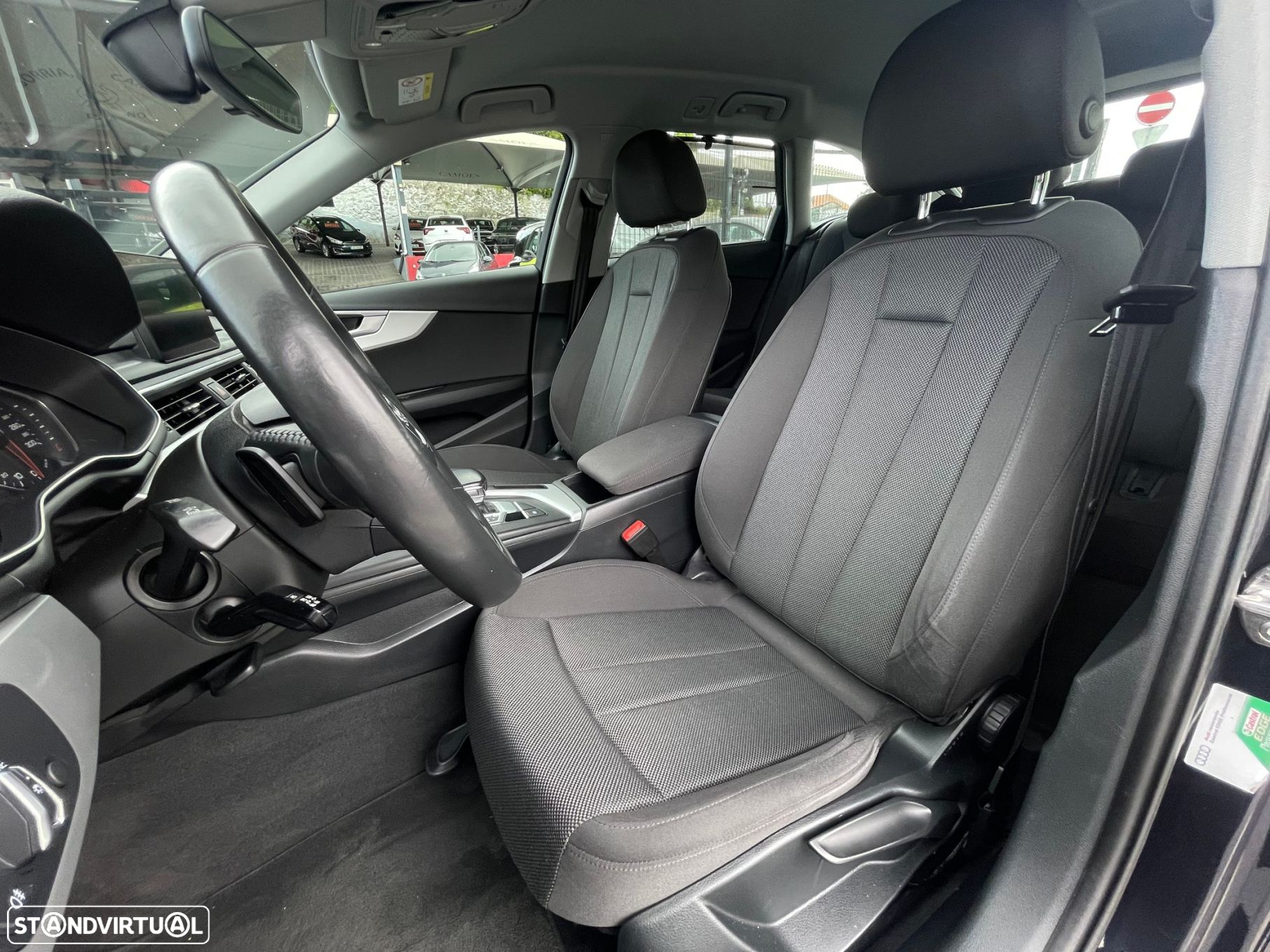 Audi A4 Avant 2.0 TDI S tronic - 36