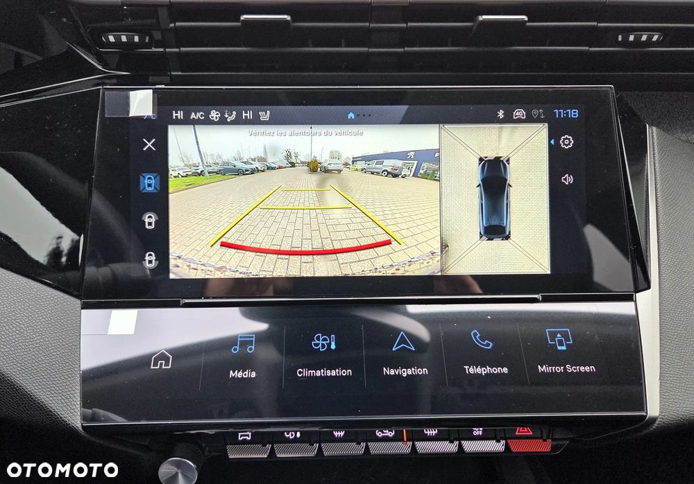 Peugeot 408 1.2 PureTech mHEV Business S&S e-DSC6 - 21