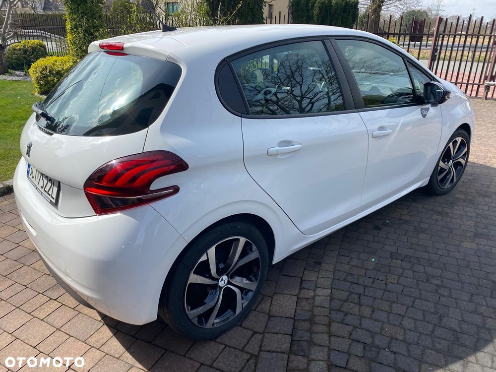 Peugeot 208 1.2 PureTech Access - 4