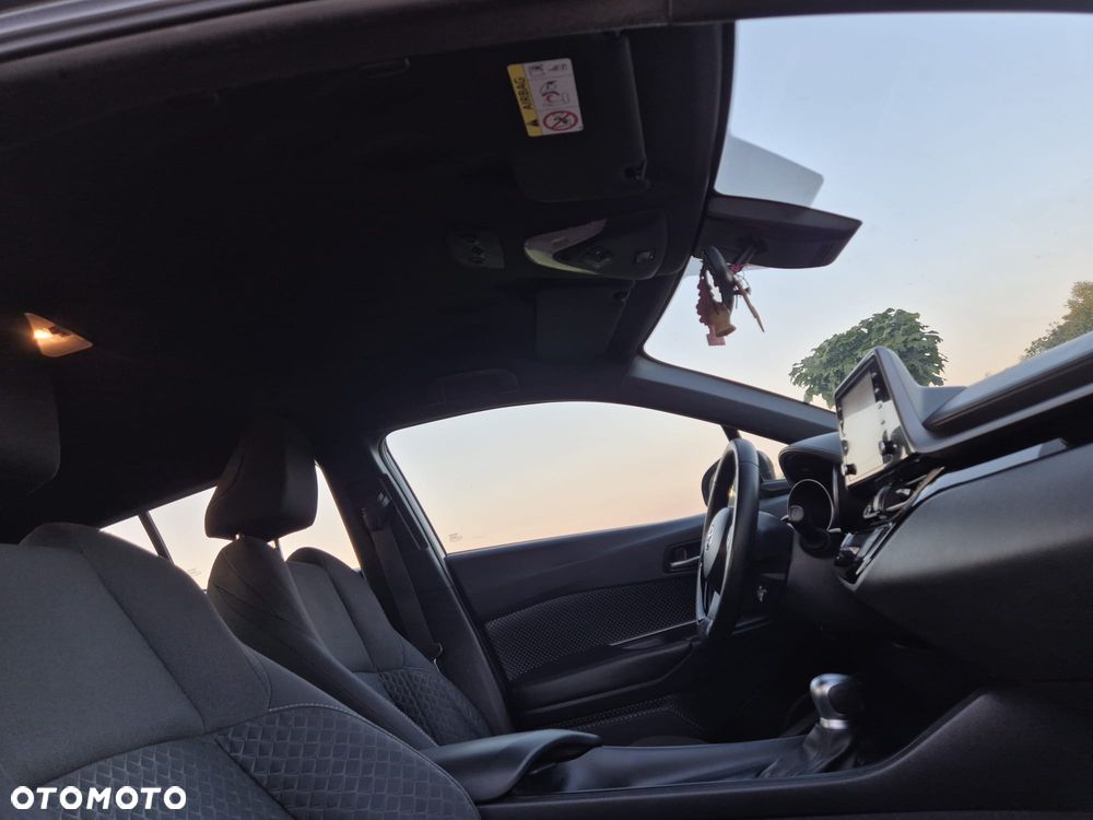 Toyota C-HR Style - 10