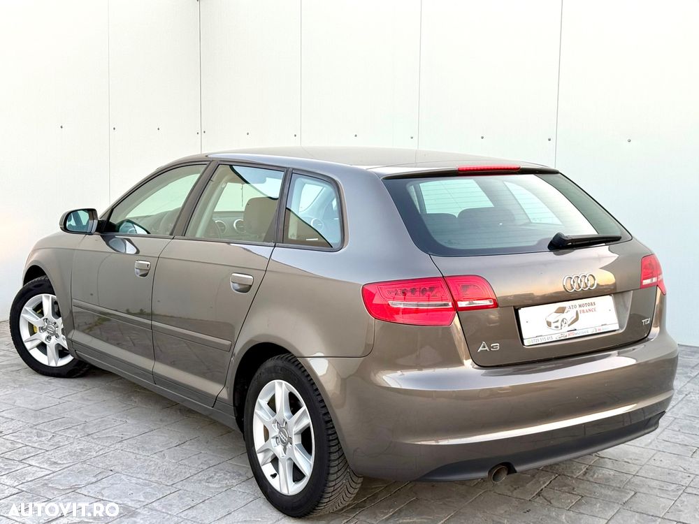 AUDI A3 Sportback 2010 — imagine 3