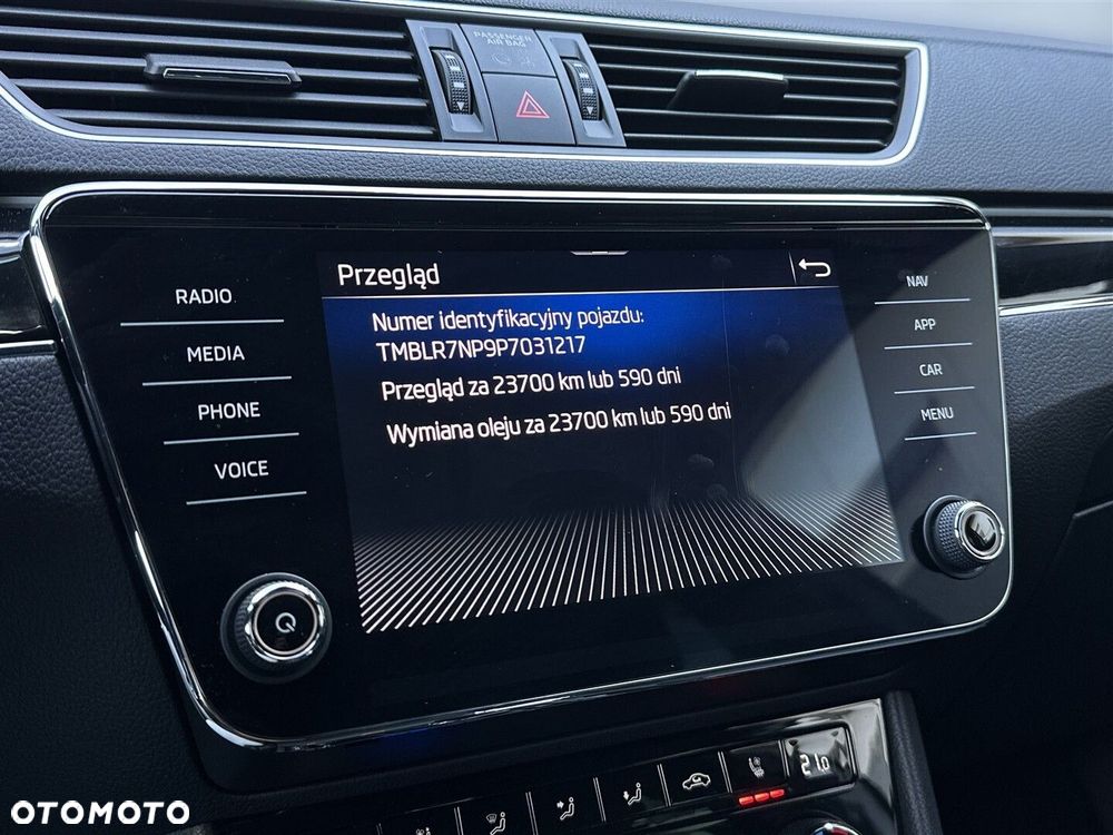 Skoda Superb 2.0 TDI SCR 4x4 L&K DSG - 29