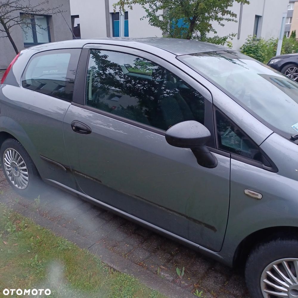 Fiat Grande Punto - 8