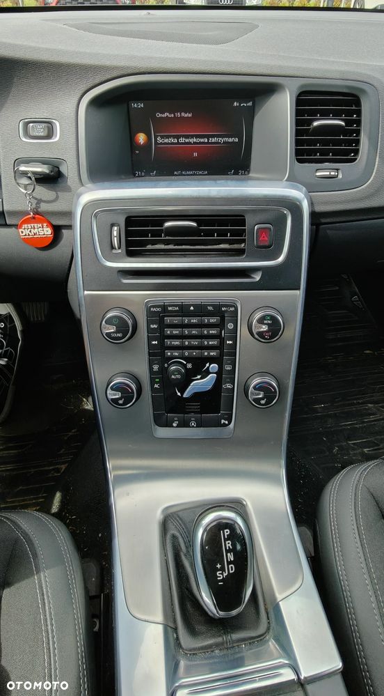 Volvo V60 - 2