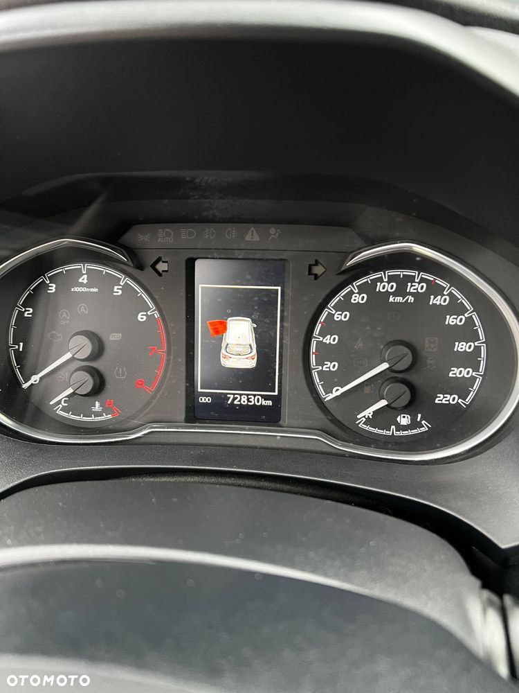 Toyota Yaris 1.5 Premium - 12