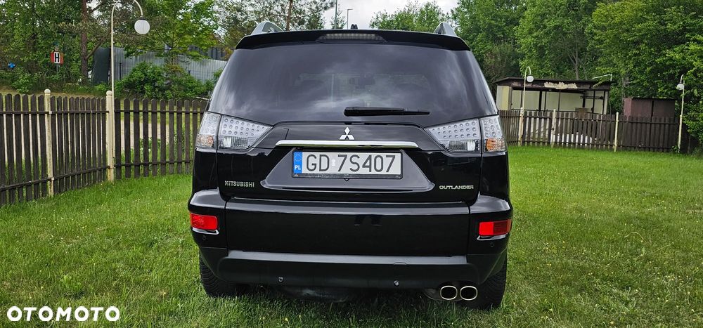 Mitsubishi Outlander 2.0 Intense NAVI 2WD EU5 CVT - 16