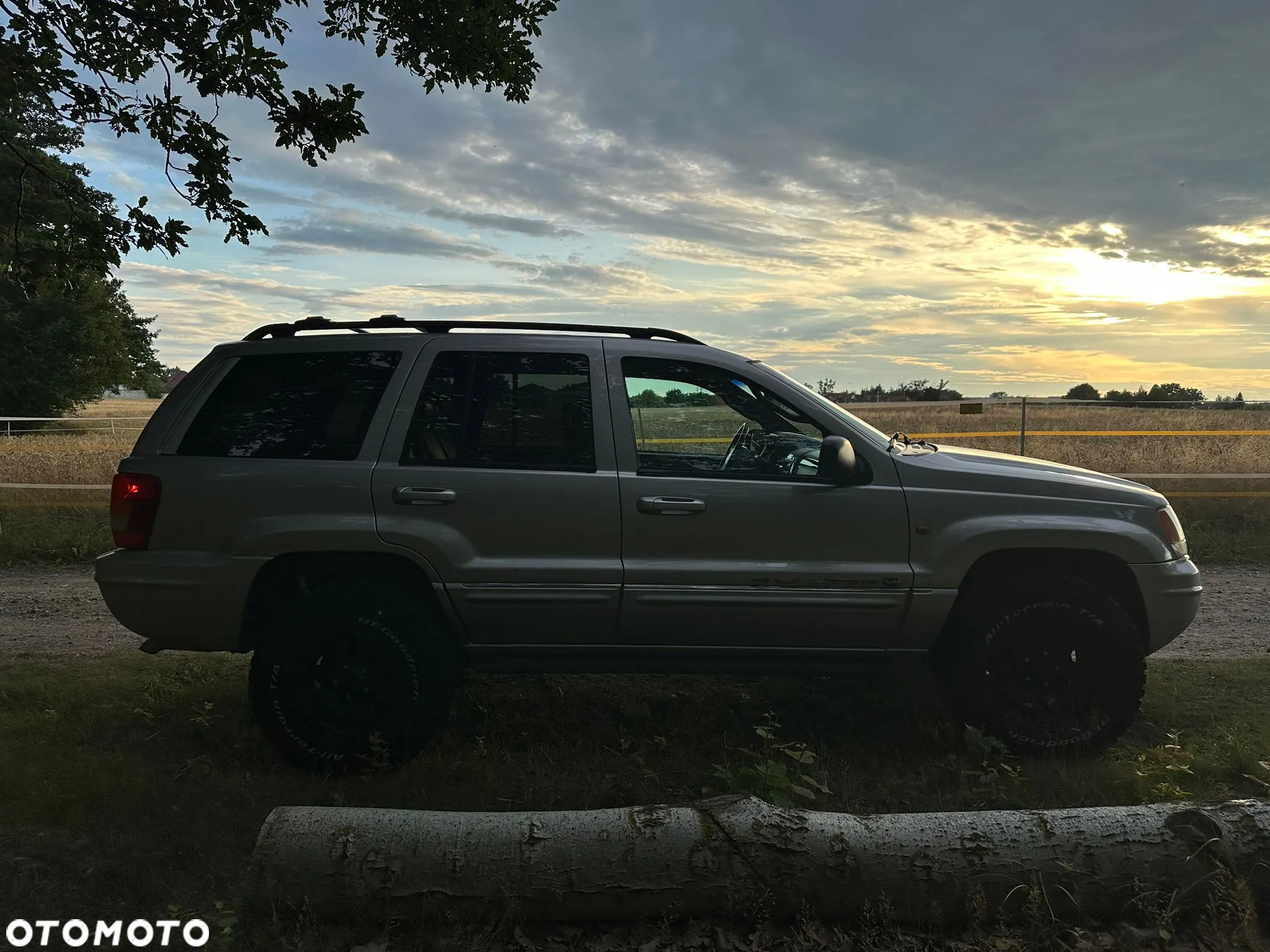Jeep Grand Cherokee 4.7 Overland - 6