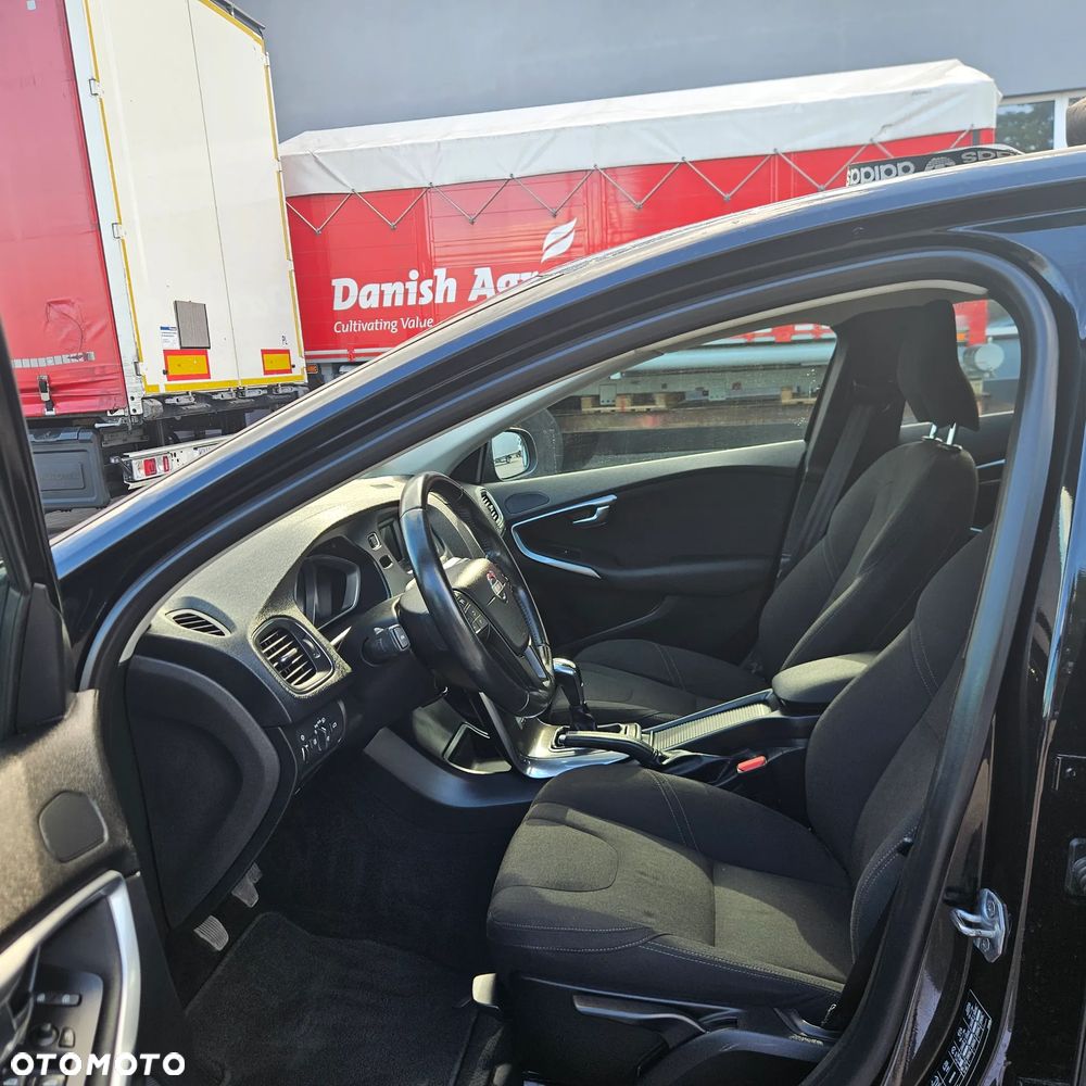 Volvo V40 T2 - 11
