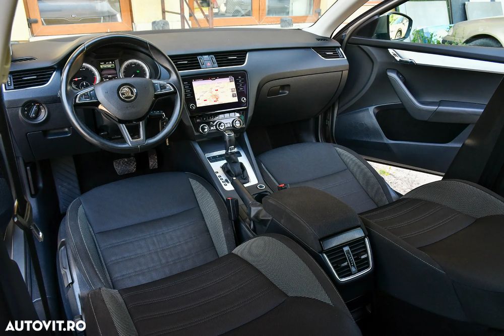 Skoda Octavia 1.6 TDI DSG Ambition - 6
