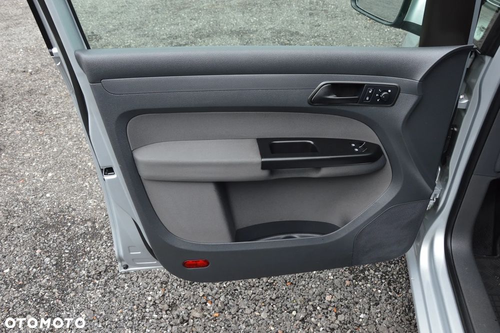 Volkswagen Caddy - 23